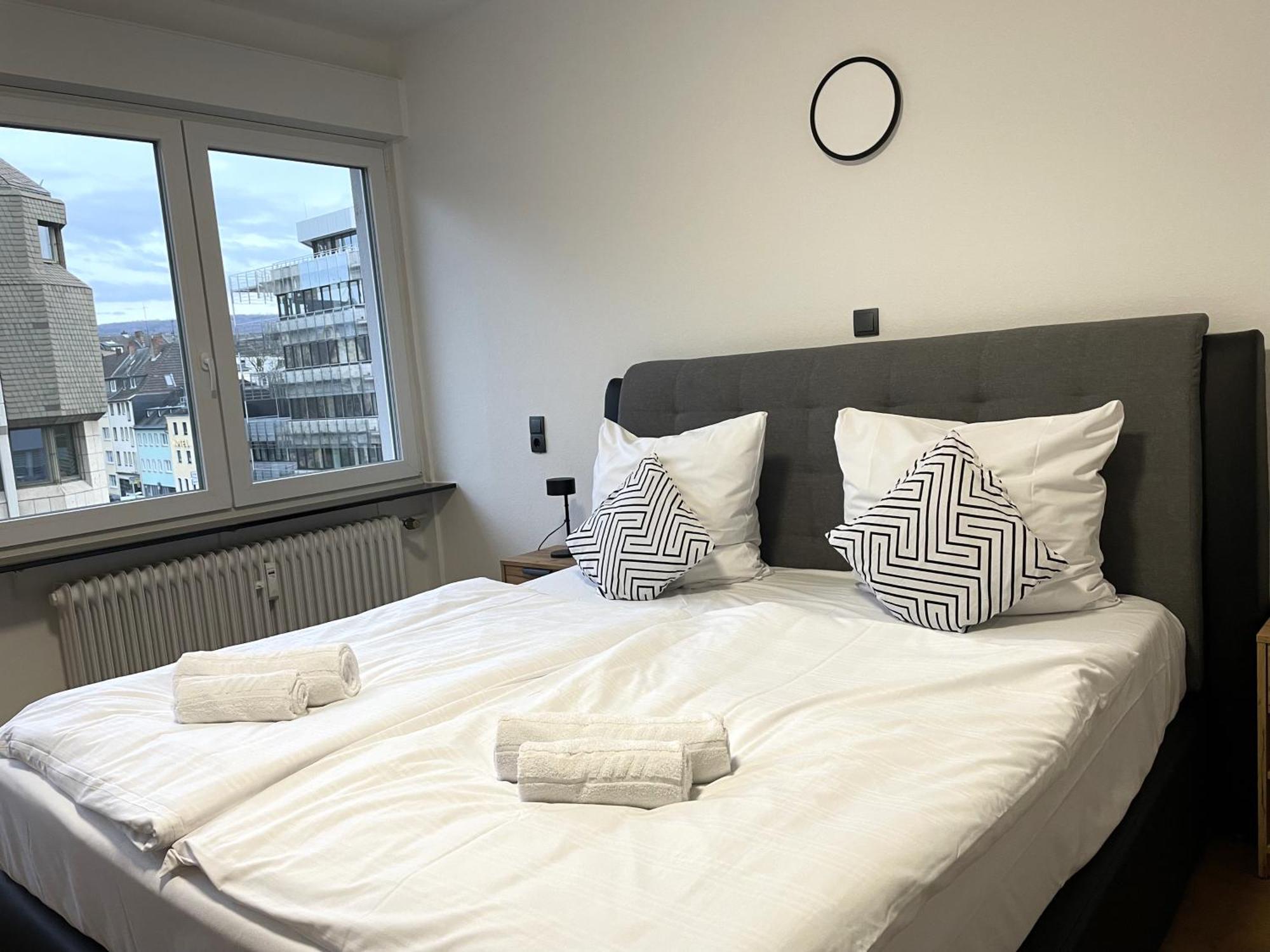 Urbansuites - Stylish I Koblenz Center I Kitchen I Up To 115m2 Apartment *